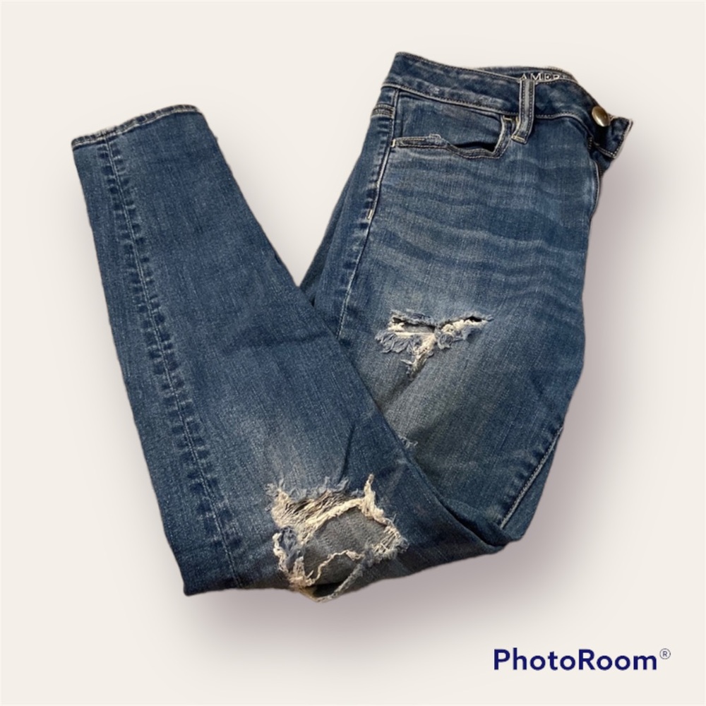 American Eagle Distressed High Rise Skinny Jeans Size 8